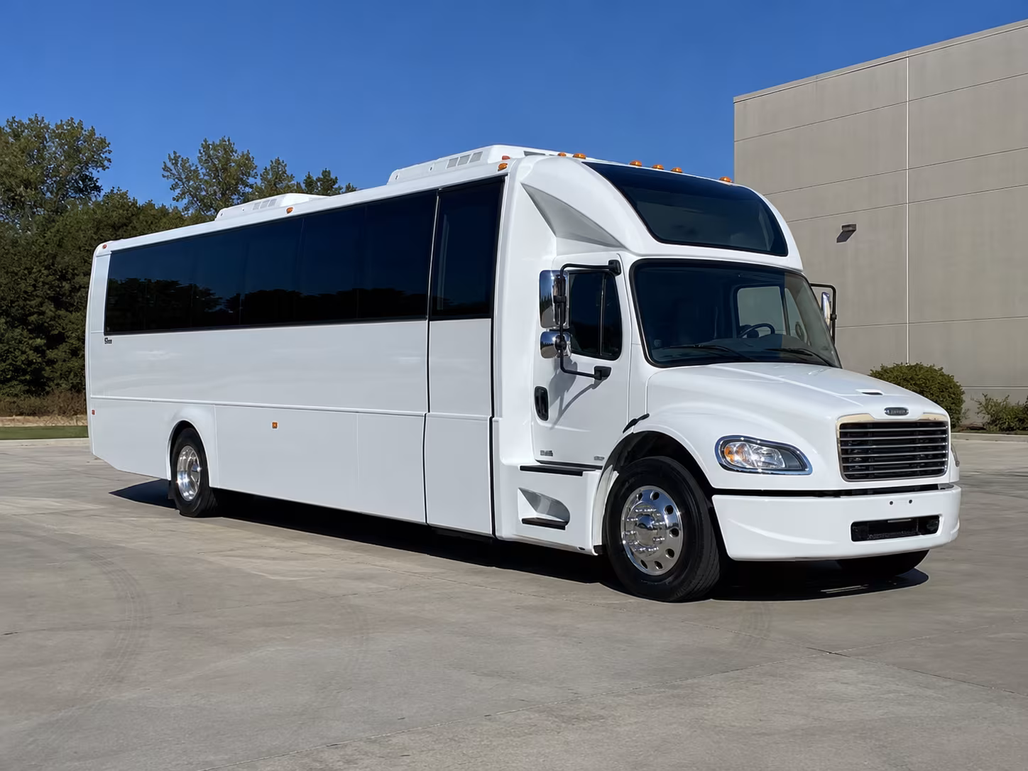 millcreek 28 passenger party bus